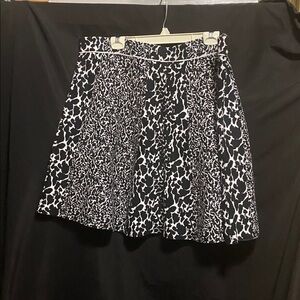 NWOT Lane Bryant black and white animal pattern sweater skirt 22/24